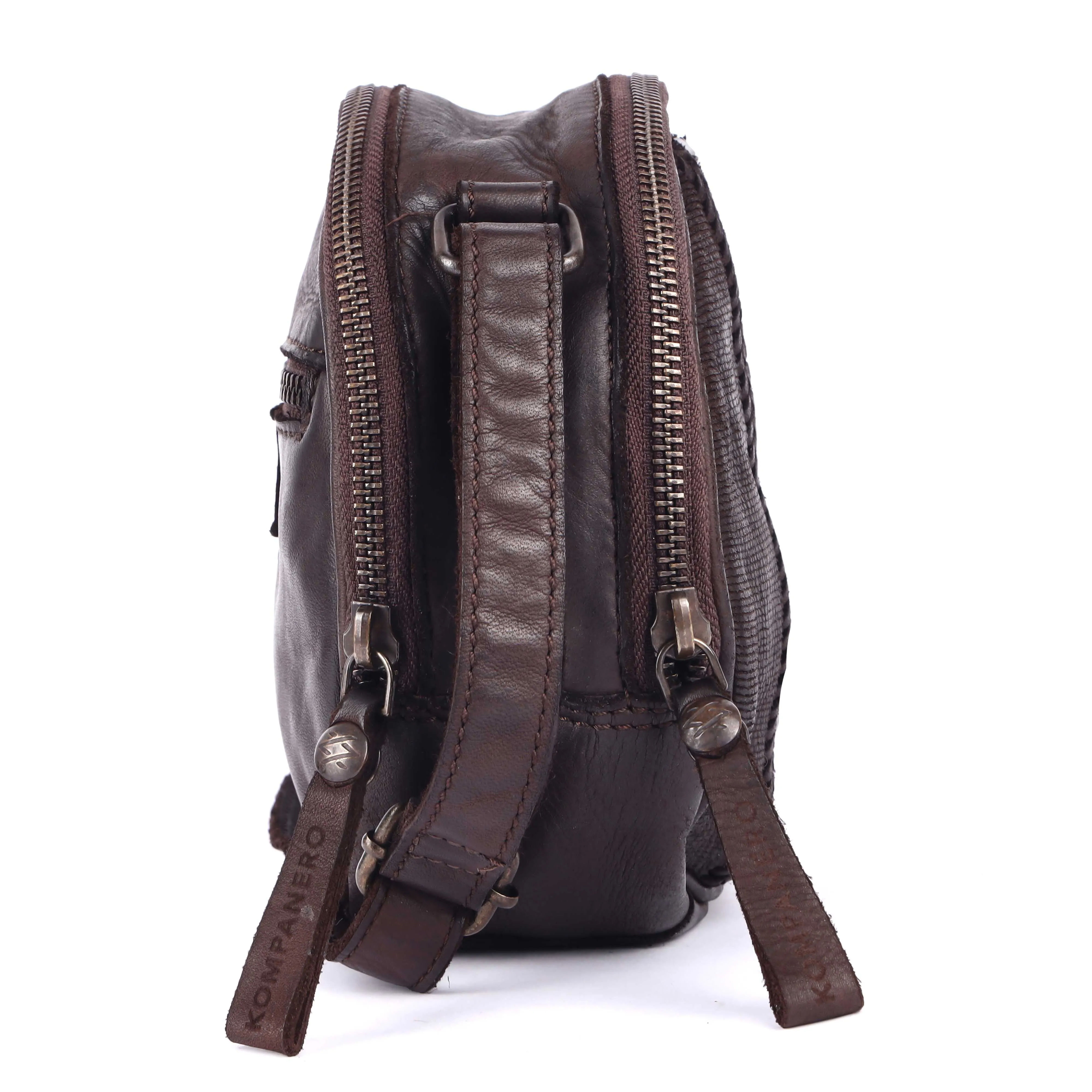 Estelle - The Round Slingbag