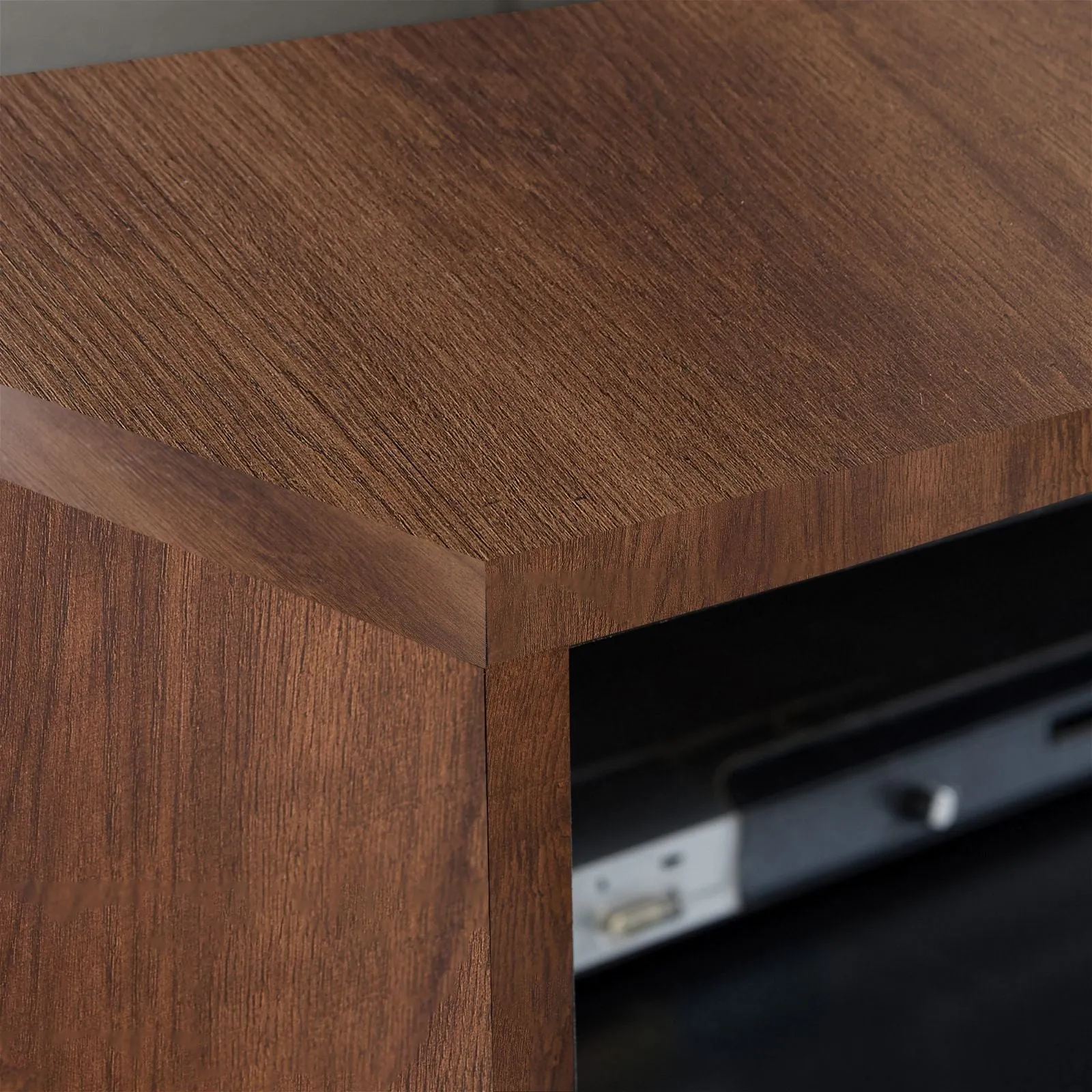 SUAVE1800 Entertainment Unit Dark Oak by Tauris™